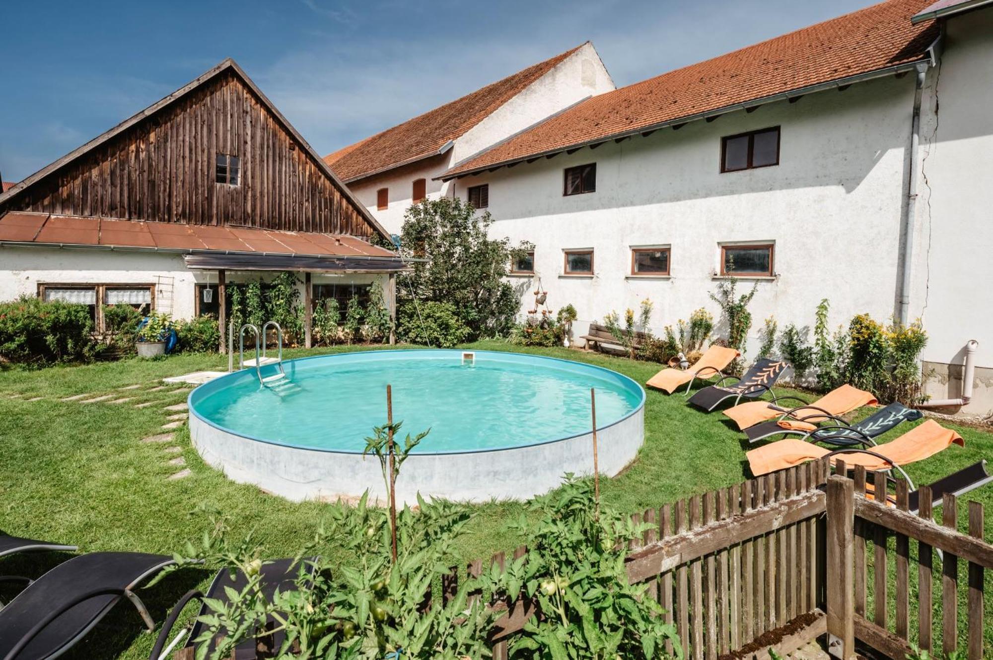 Großgundertshausen Stadler Hof מראה חיצוני תמונה